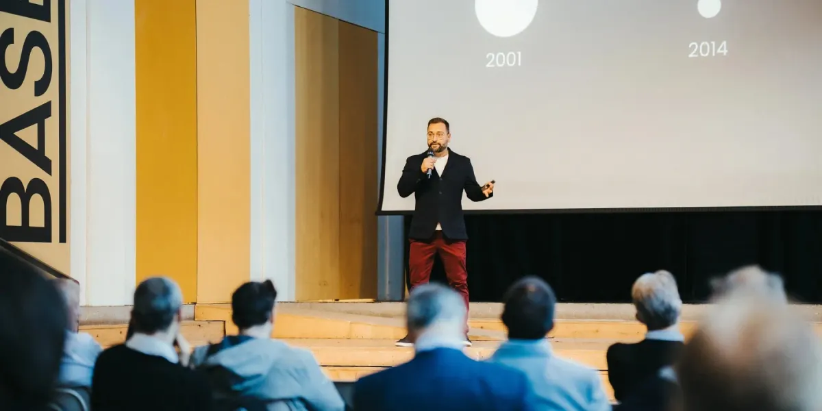 Faris på MusicTech möter privat kapital: Hur produktutveckling utvecklades från 2001 till 2025